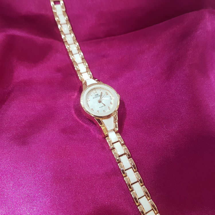 ساعت مچی عقربه ای زنانه مدل فلزی ظریف کد H19