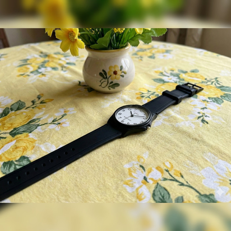 ساعت مچی عقربهای مدل کلاسیک اسپرت بند پیو کد O1