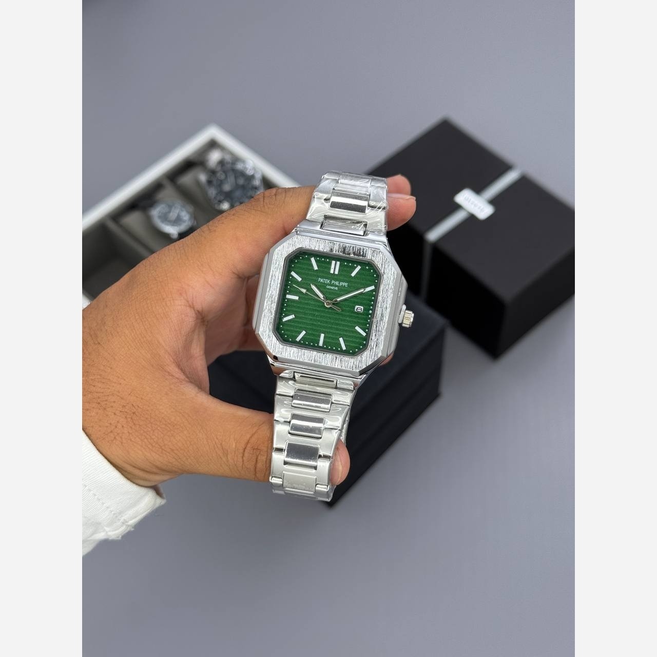 ساعت مچی مردانه پتک فیلیپ کوبیتوس مربعی شب نما رنگ ثابت قفل مخفی PATEK PHILIPE