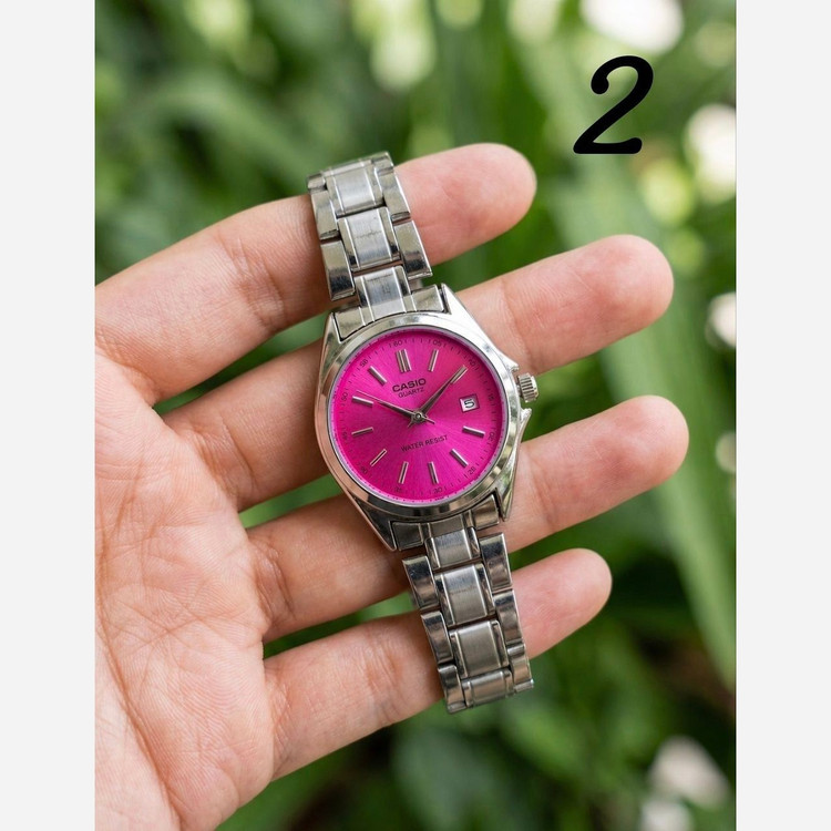 ساعت مچی زنانه کاسیو رنگ ثابث ضداب روزشمار فعال کیفیت عالیCASIO