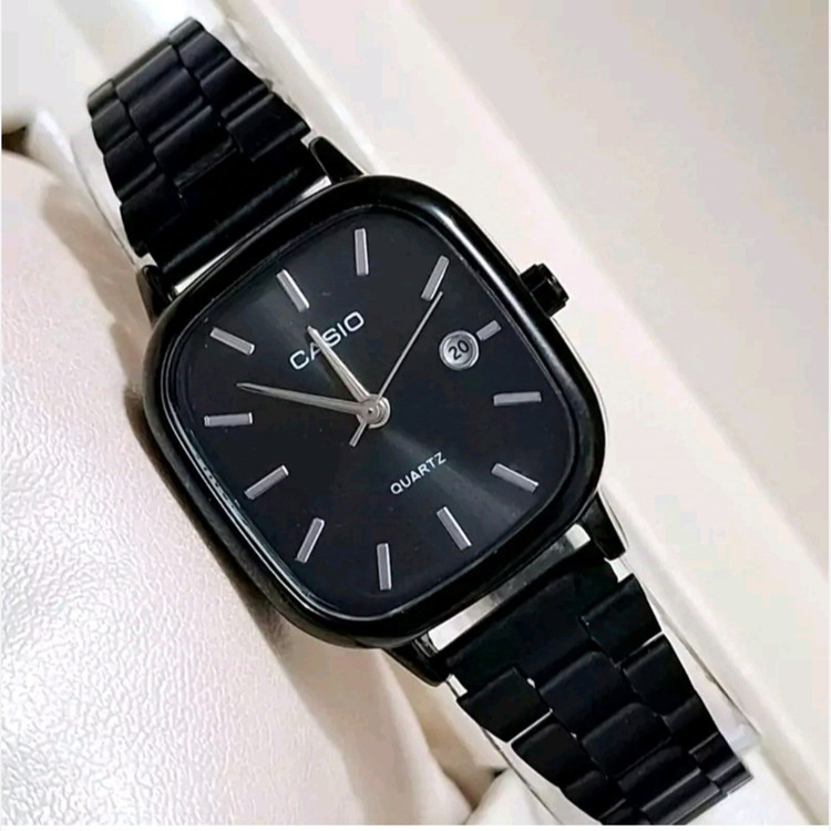 ساعت مچی مردانه کاسیوcasio اصلی موتور ژاپن رنگ بندی شیک کد1223