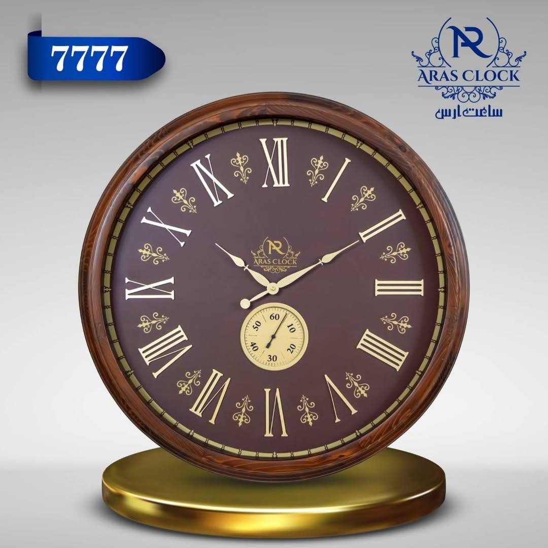 ساعت دیواری چوبی سایز ۷۰×۷۰